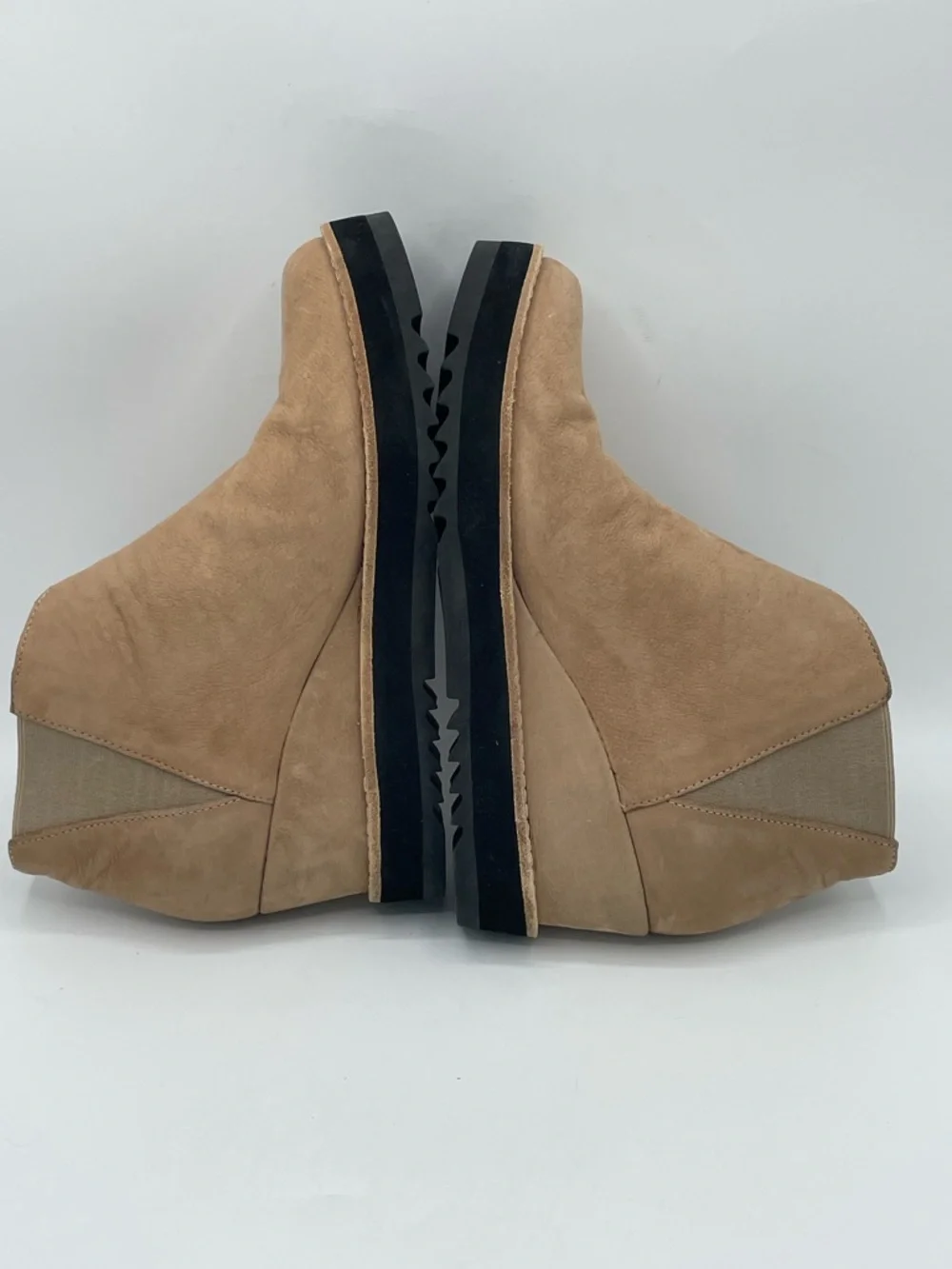 Eileen Fisher Caddy Tan Nubuck Leather Wedge Ankle Booties Size 7M.